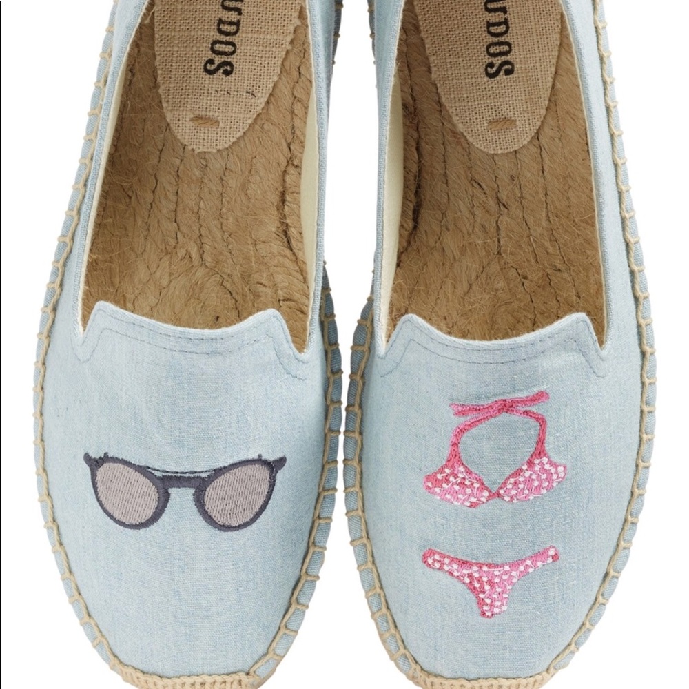 Embroidered Flat - Picture 2 of 8